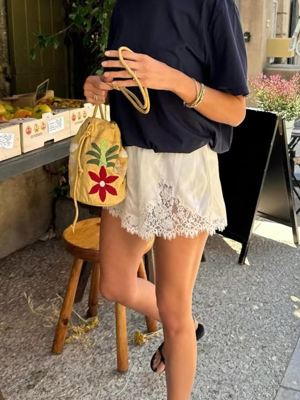 LACE SHORTS